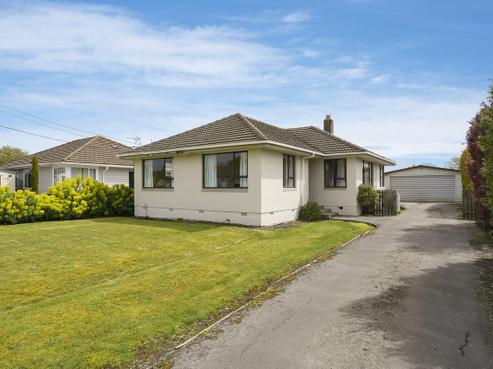 31 Charlcott Street, Burnside