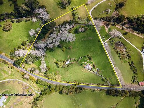 965 West Coast Road, Makarau