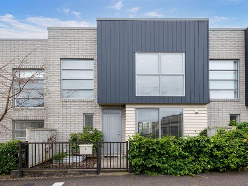 4 Flax Place, Stonefields