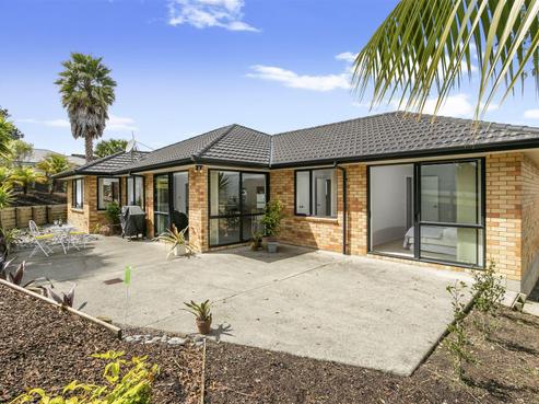 1 Carol Lee Place, Albany Heights