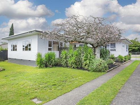 8 Callis Avenue, Opaheke