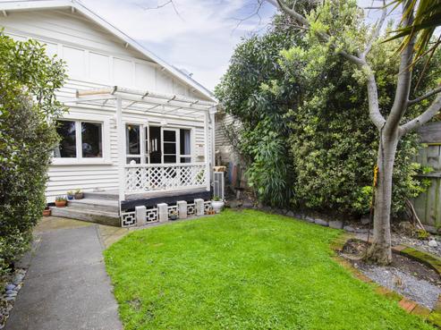 27 Carnell Street, Napier South