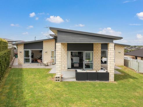 13 Castleton Way, Flagstaff