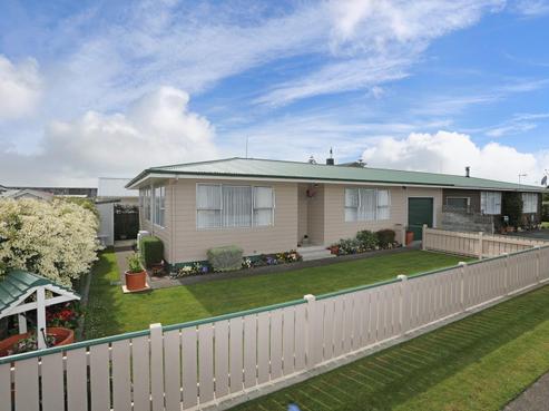 18 Russell Street, Feilding