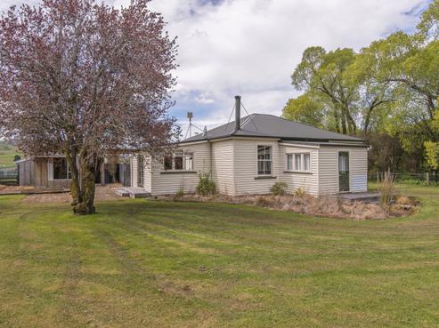 8 Mcraes Road, Waikari
