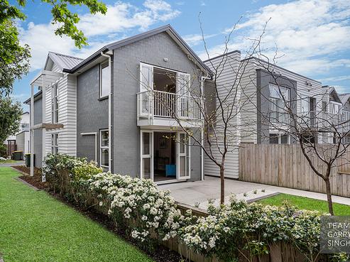 63 Phar Lap Crescent, Takanini