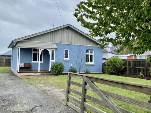 102 Middle Road, Allenton