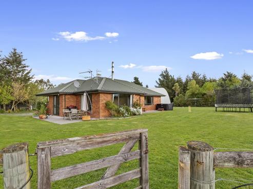 73 Garrymere Road, Okuku
