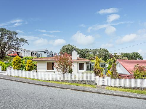 7 Montreal Grove, Kingston