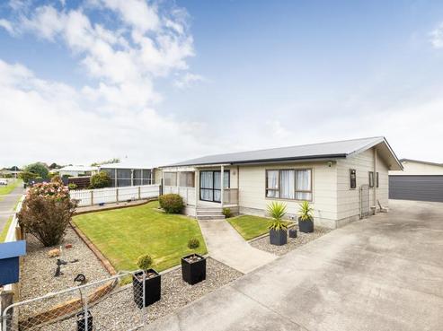 64 Herbert Avenue, Cloverlea