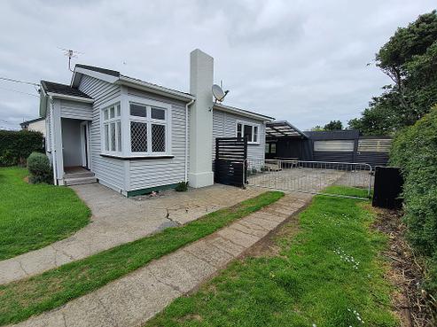 15 Paritutu Road, Spotswood