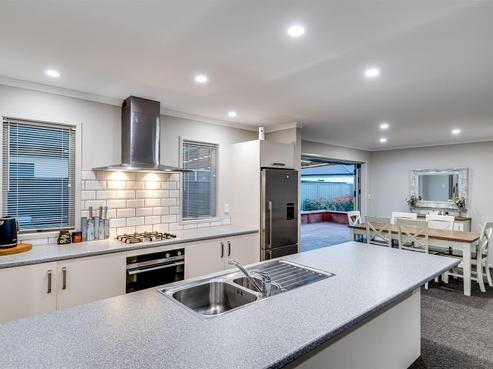 76 Eriksen Road, Te Awa
