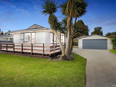 2/42 Sutton Crescent, Papakura