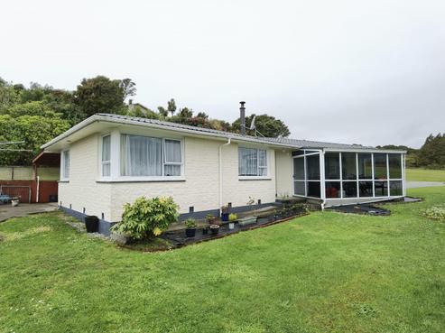 9 Bonar Drive, Hokitika