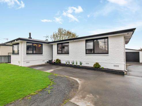 215 Sandwich Road, Saint Andrews