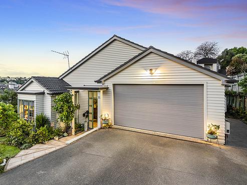 25 Ridge Valley Drive, Browns Bay
