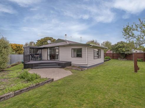 44D Woodend Road, Woodend