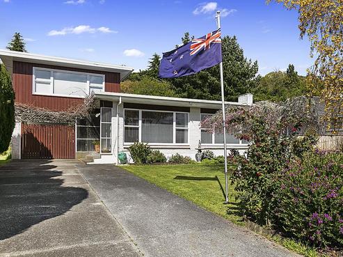 12 Hawthorn Crescent, Stokes Valley