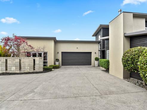 31 Langdale Court, Huntington