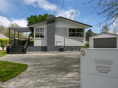 2 Swift Place, Leamington