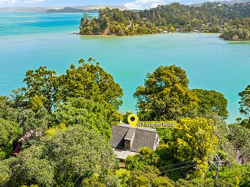47 Arapito Road, Titirangi