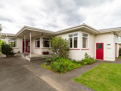 261 Georges Drive, Napier South