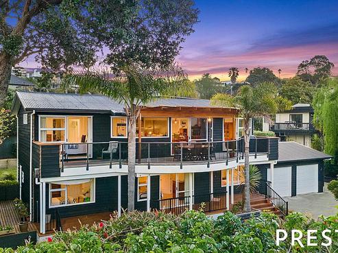 99 Churchill Road, Murrays Bay