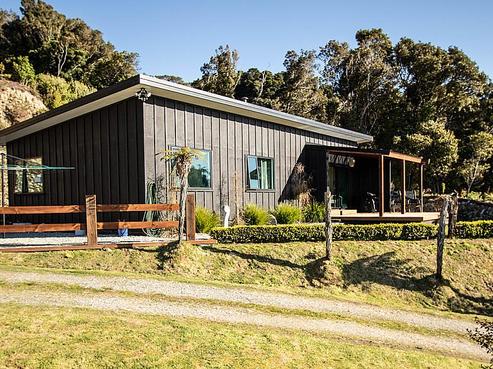 10 Little Paddock Road, Kaniere