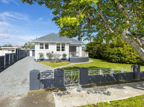 16 Thackeray Street, Trentham