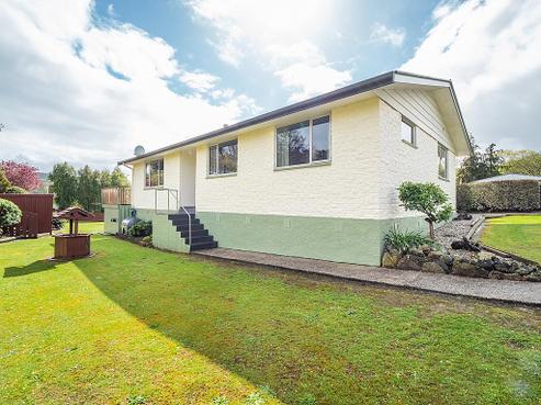 11 Canna Street, Lawrence