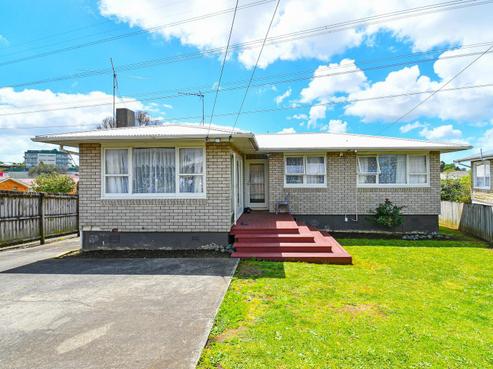 90 Clayton Avenue, Otara