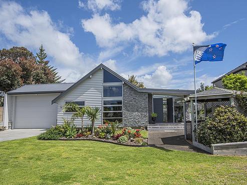 16 Robert Street, Mangawhai Heads