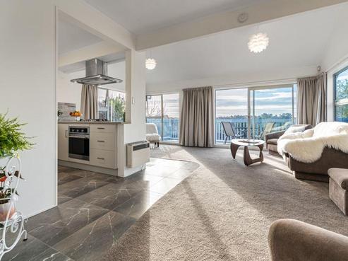 1/77 Manuka Road, Bayview