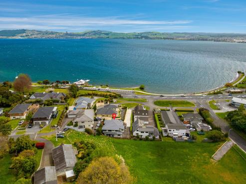 316 Lake Terrace, Taupo