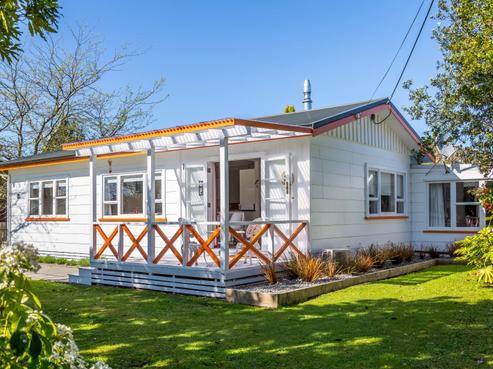 16 Papawai Road, Greytown