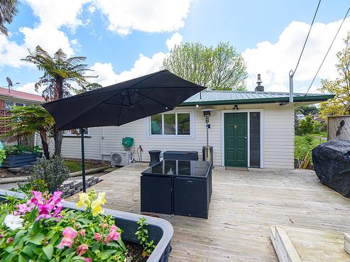 51 Mcclintock Road, Massey