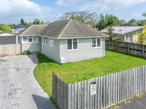 66 Montgomery Crescent, Bader