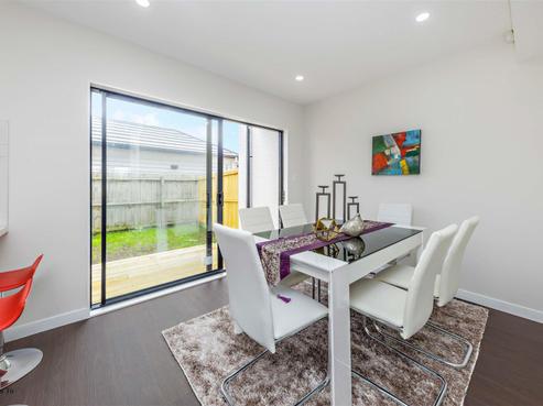 70 Kauri Heart Avenue, Takanini