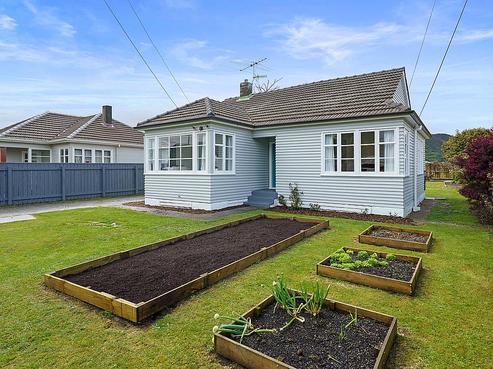 20 Reynolds Street, Taita