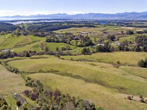 40 Carlyon Road, Mahana
