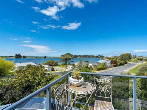 79 Stornoway Street, Karitane