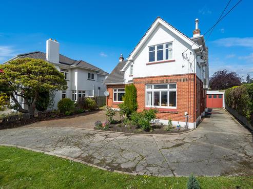 119 Eglinton Road, Mornington