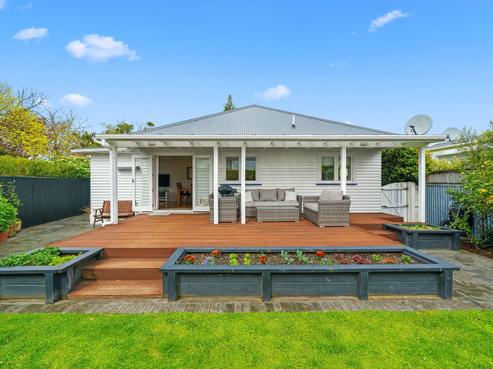 14 Myrtle Street, Central Hutt