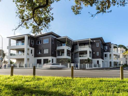 1 Vale Road, Riverside