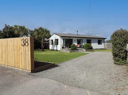38 New York Street, Martinborough