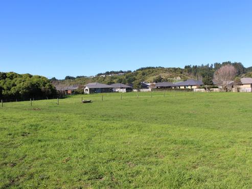 4B Keith Road, Paroa
