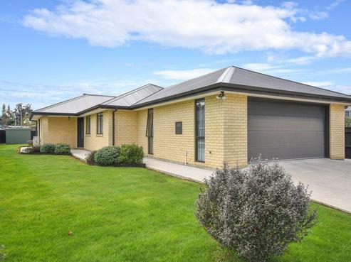 16 Cross Street, Milton
