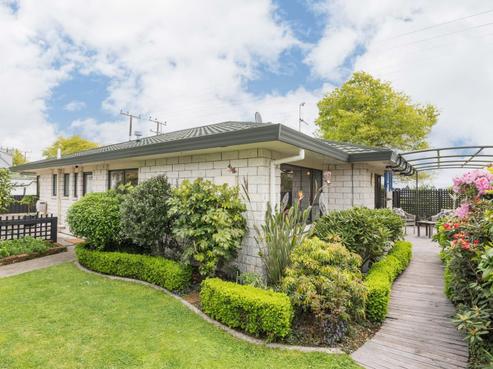 2/36 Neale Avenue, Stoke