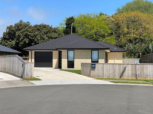17 Nukuroa Close, Waitara