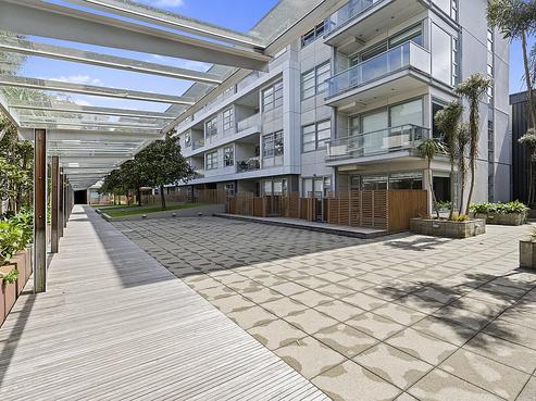 402/28W Torrens Terrace, Mount Cook